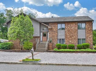 228 Pine Tree Dr, Brick, NJ