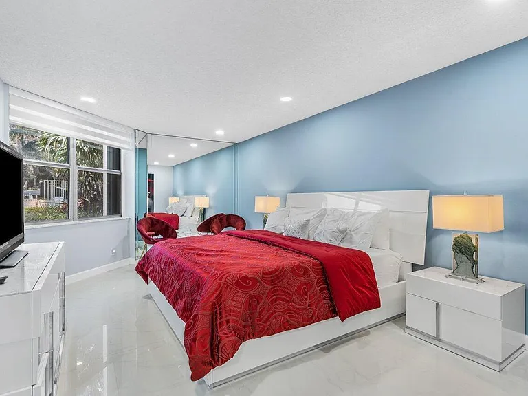 5200 N Ocean Dr #102 — Photo 31