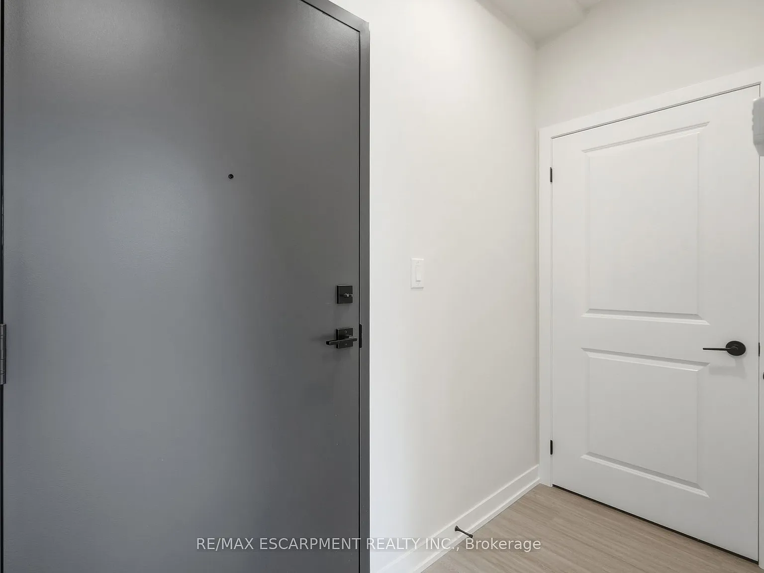 1 bed, $1,900 — Photo 3