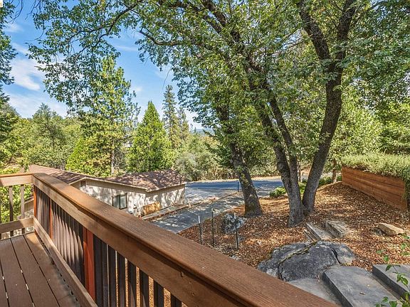5th image of 21284 Crystal Falls Dr