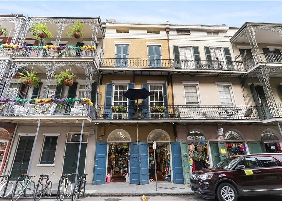 1st image of 633 Saint Peter St #2