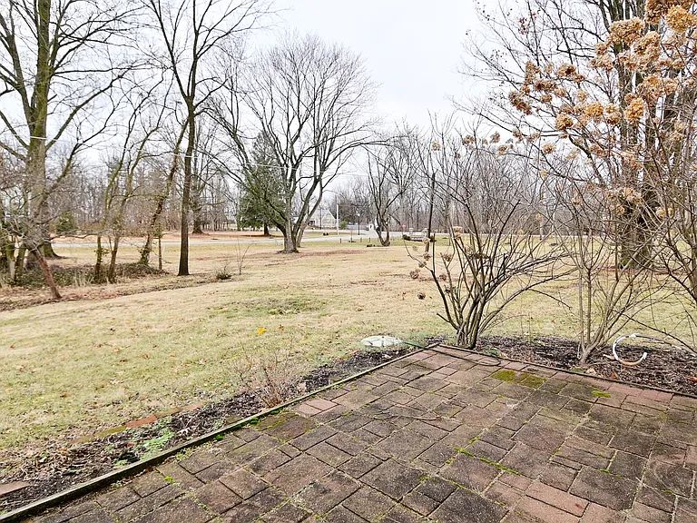 3775 E Thompson Rd — Photo 48
