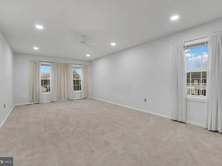 12451 Plowman Ct — Photo 14