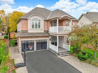 182 Doon Mills Dr, Kitchener, ON N2P2S1