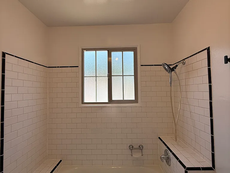 2153 Valentine St #2153 — Photo 19