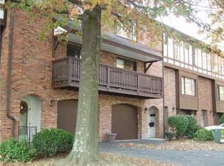 417 Allenberry Dr, Pittsburgh, PA