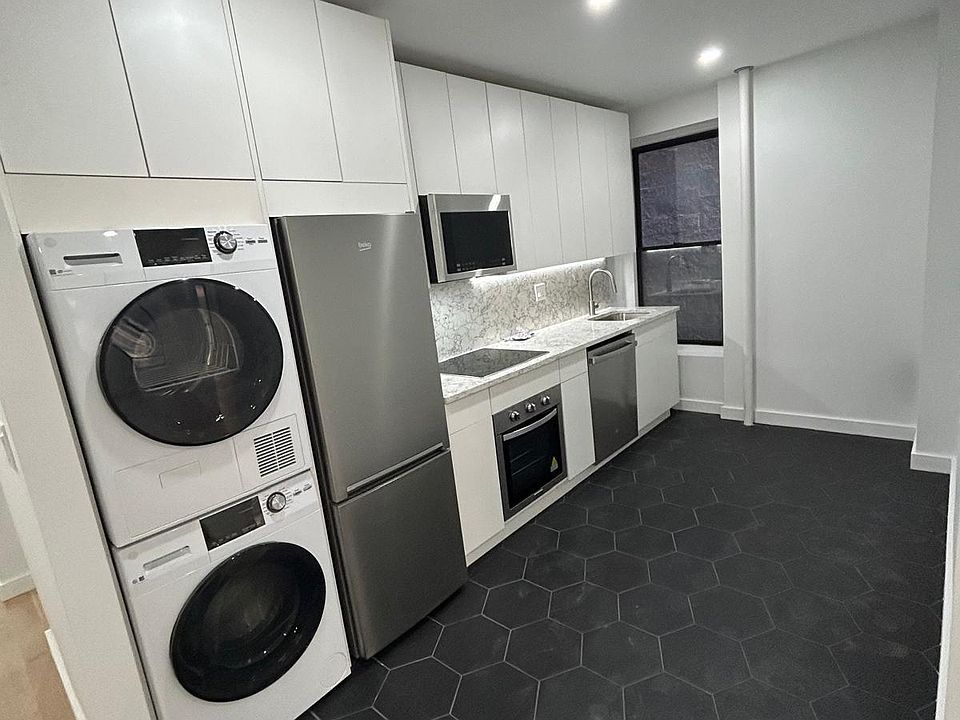 1st image of 251 Pacific St APT 9