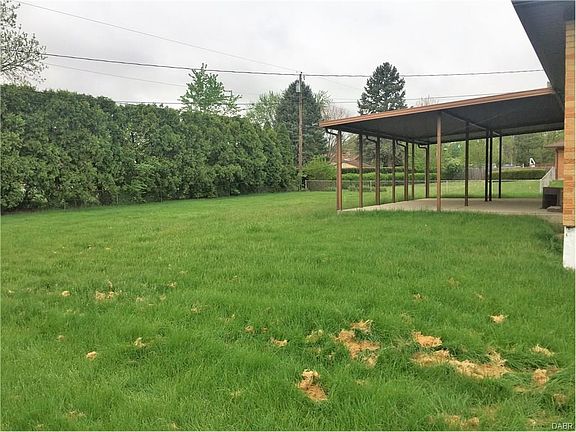3rd image of 102 Magnolia Dr