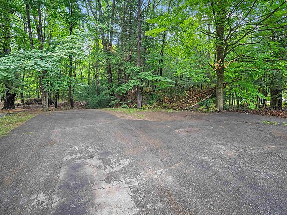 4th image of 357 Brown Hill Road