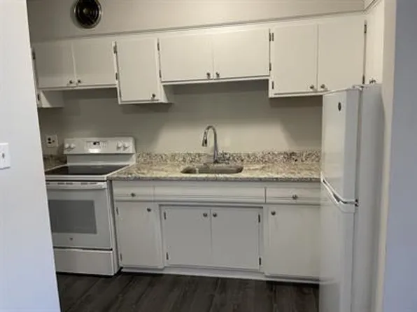 3117-3119 South Harlem Avenue, 3117-3119 S Harlem Ave #6, Berwyn, IL 60402