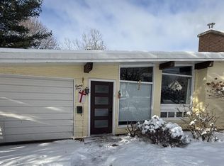 84 Roosevelt Ave, Truro, NS B2N 1B6