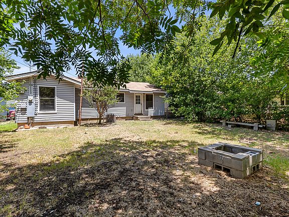 2nd image of 3404 Leland Ave