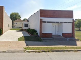 655 Eureka Rd, Wyandotte, MI 48192