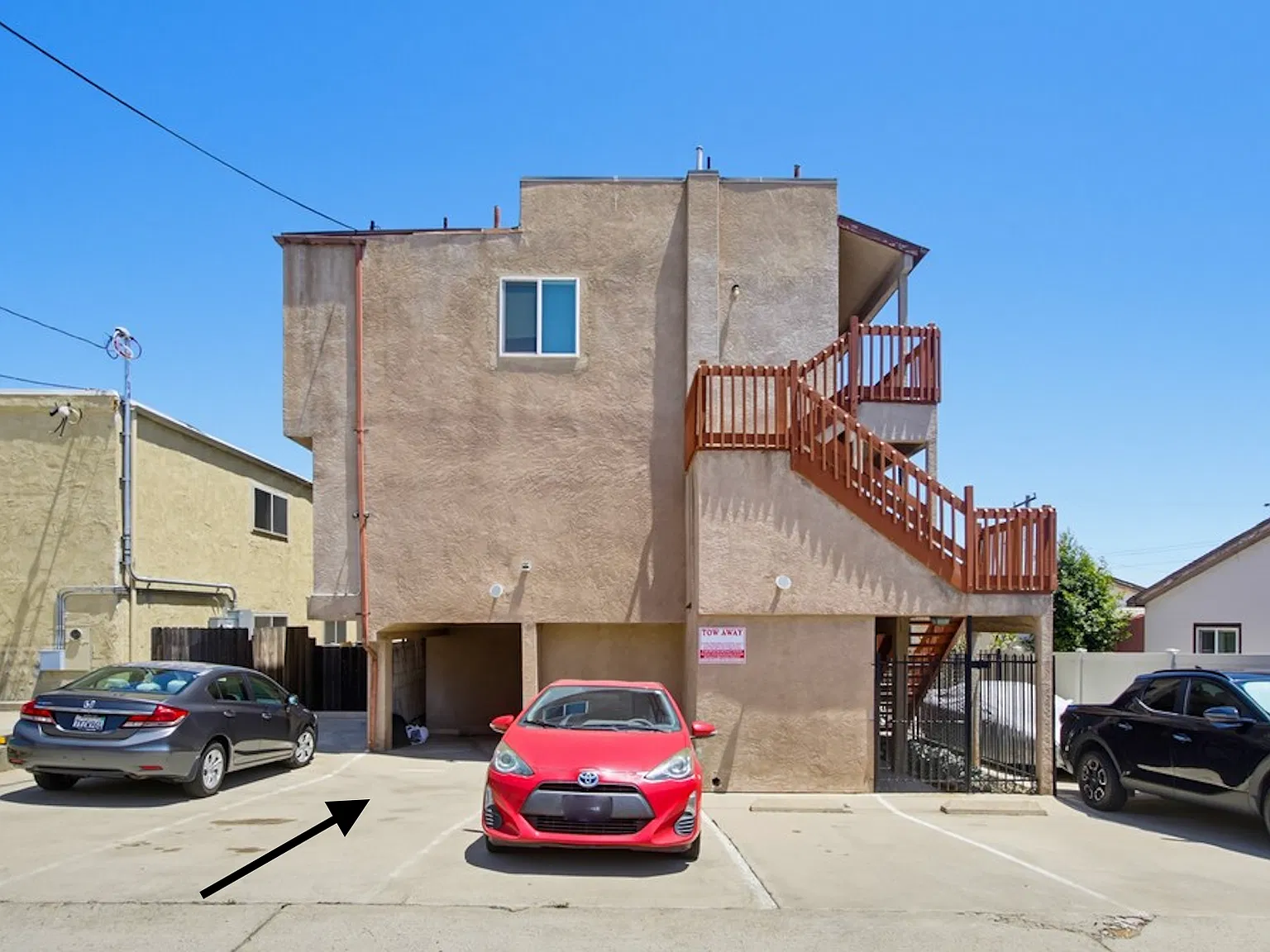 2 bed, 954 sqft, $3,200 — Photo 3
