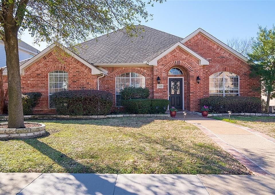 1st image of 3400 Burnet Dr