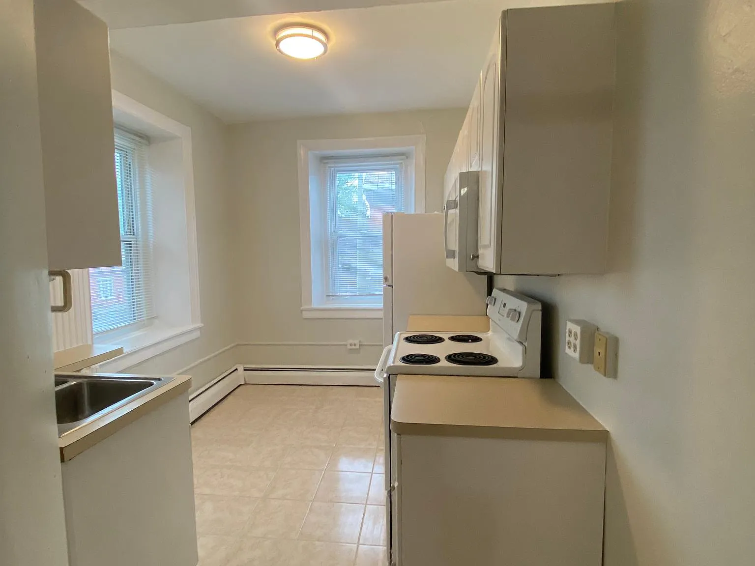 111 High St — Photo 2