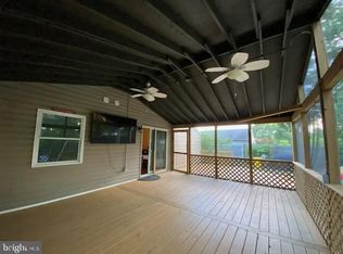 222 Glen Rd, Glen Burnie, MD 21060