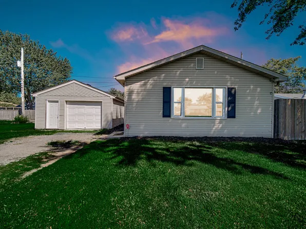 320 Tyler St, New Chicago, IN 46342