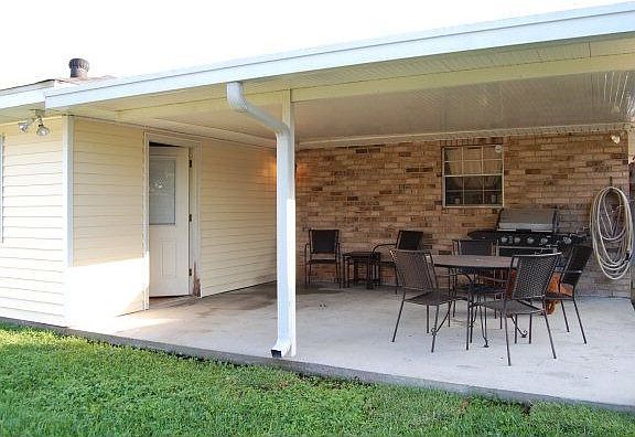 4th image of 310 N Moss Dr