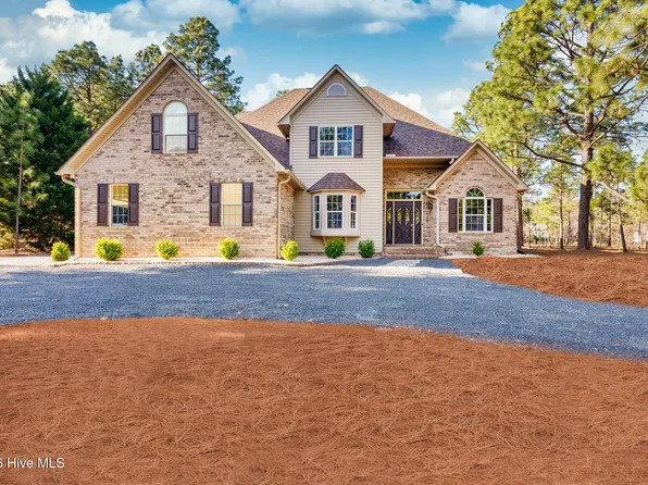 105 Ritter Drive, West End, NC 27376