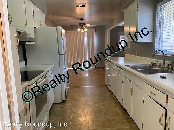 3rd image of 8306 N Solano Ave