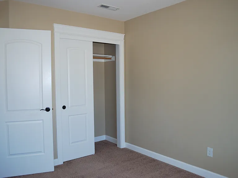 9706 NE 75th Way — Photo 14