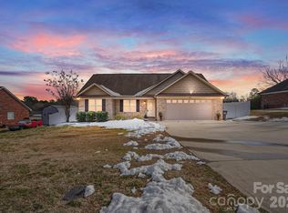 2122 Centergrove Rd, Kannapolis, NC 28083