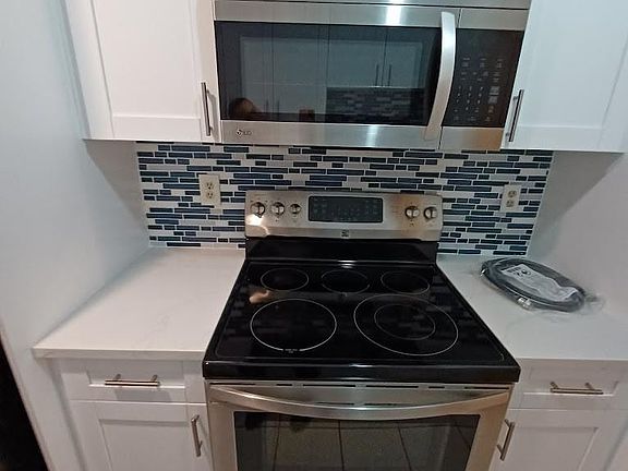 4th image of 10036 Twin Lakes Drive #37F