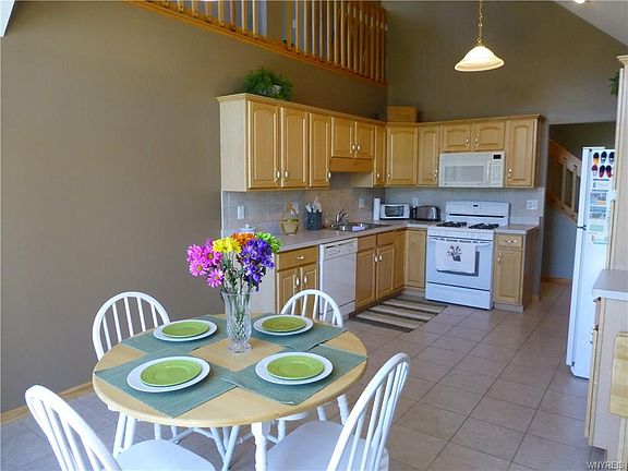 5th image of 357 White Oak Ln