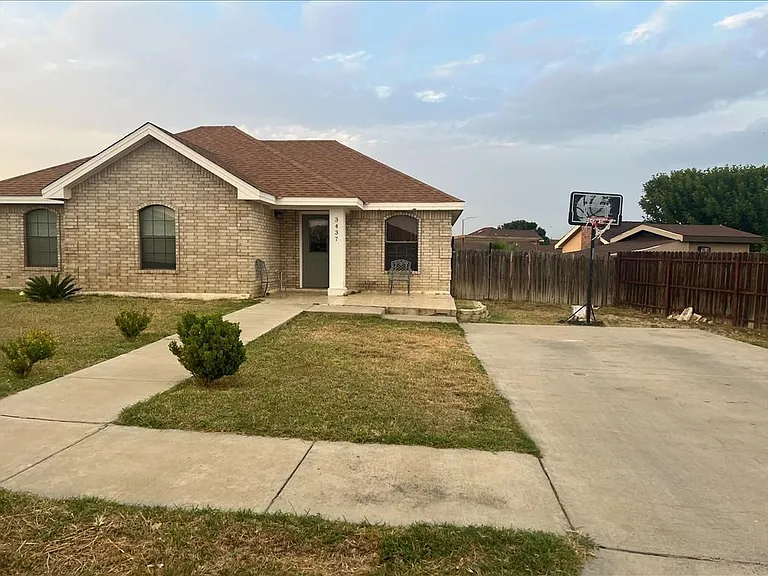 3437 Cole St — Photo 14