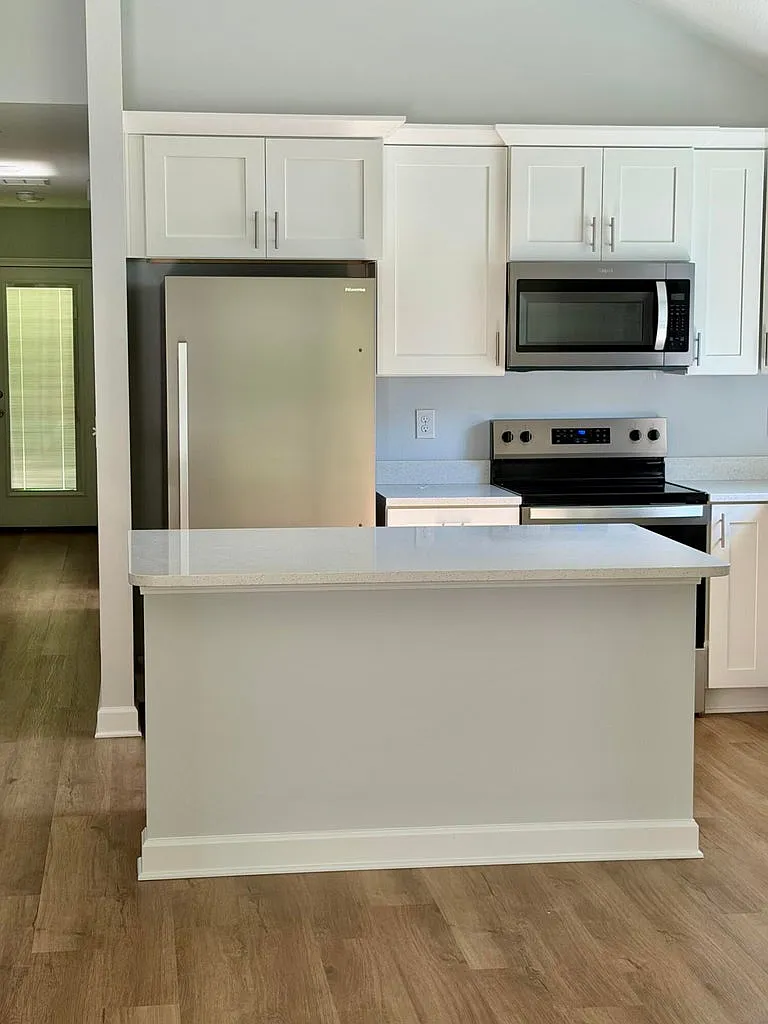 3 bed, 1267 sqft, $1,750 — Photo 4