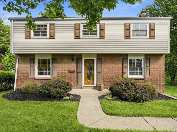 174 Crescent Garden Dr, Pittsburgh, PA 15235