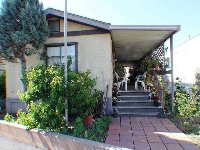 1st image of 1075 Loma Dr Space 15