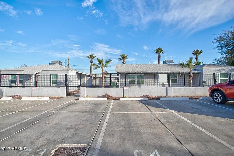 1st image of 206 E Jones Ave #4