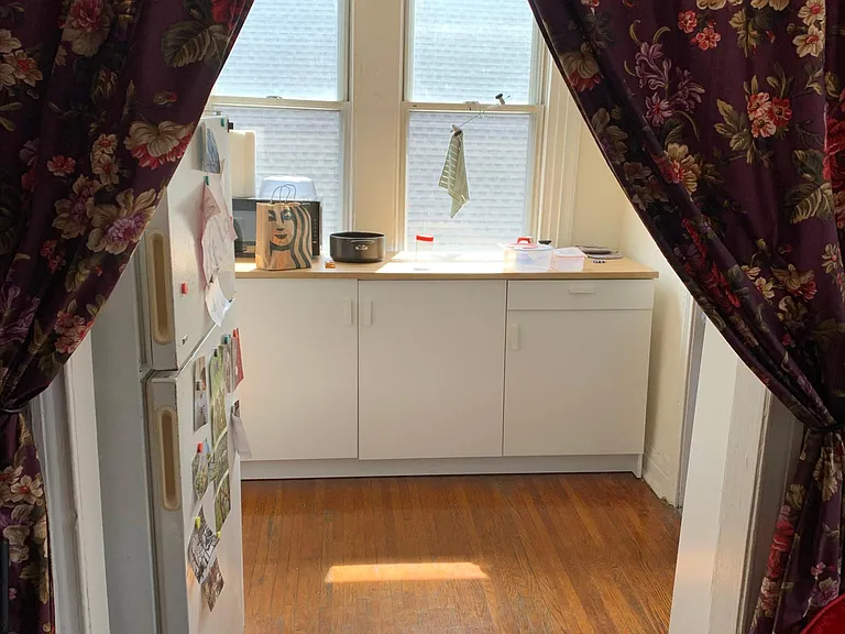 415 S 42nd St #7 — Photo 2
