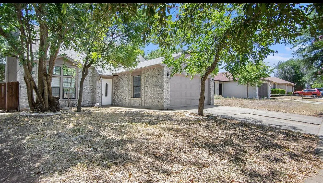 4 bed, 1789 sqft, $2,250 — Photo 3