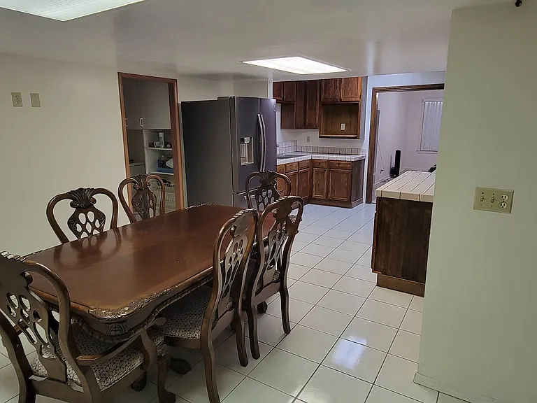 704 E Palmer Ave — Photo 15
