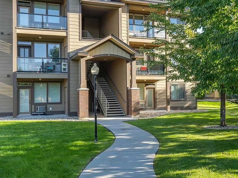 Eagle Point Apartments — Photo 6
