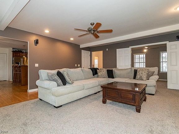4th image of 2429 Townline Rd