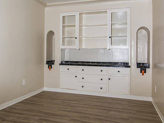 5th image of 711 W 6th St #3