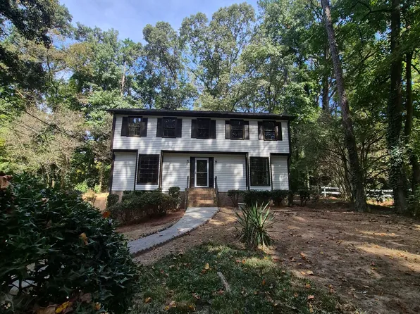 2201 Brookfield Cir, Lawrenceville, GA 30043