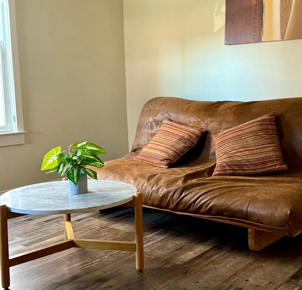 2 bed, 850 sqft, $3,725 — Photo 1