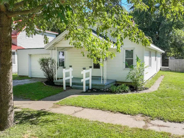 518 N Hathaway St, Winamac, IN 46996