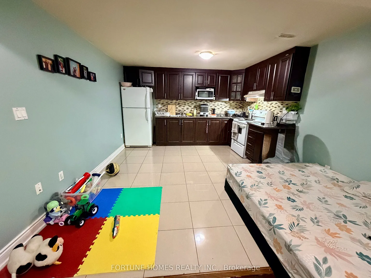 2 bed, $1,800 — Photo 2