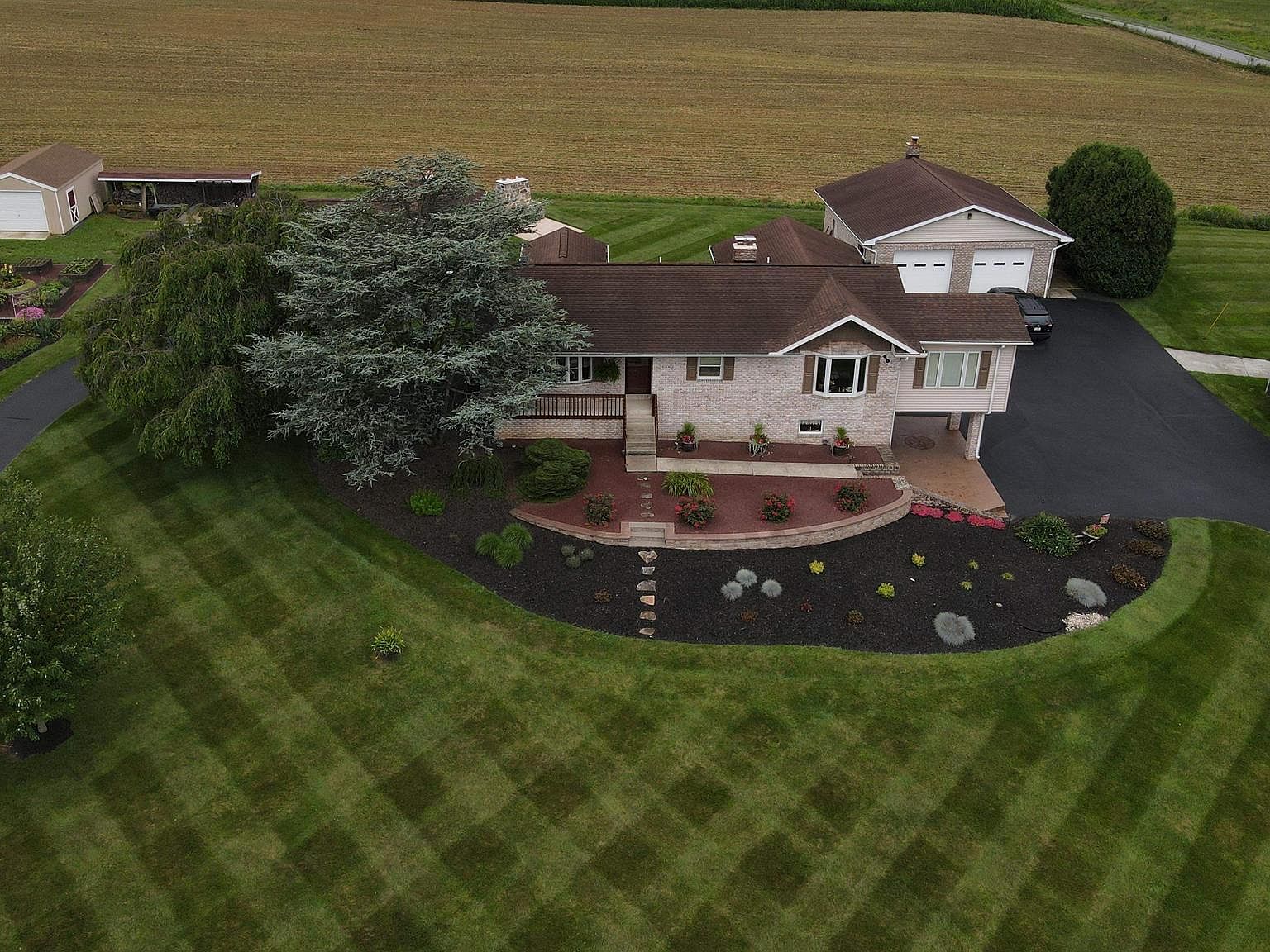 612 Mountain Dr, Fredericksburg, PA 17026 Zillow