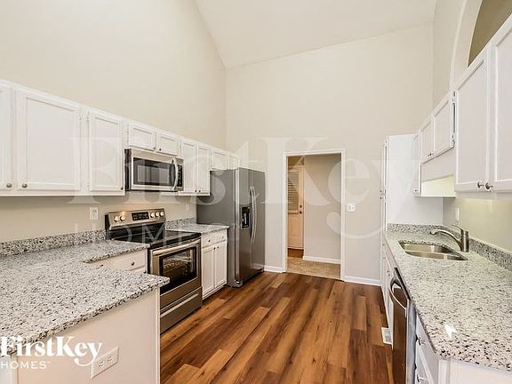 5th image of 1510 Barry Oak Ct