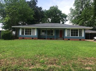 1812 Parkview Dr, Opelousas, LA 70570