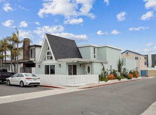 214 Walnut St, Newport Beach, CA 92663