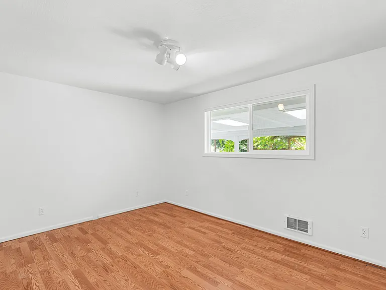 4109 S Reddick Rd — Photo 28