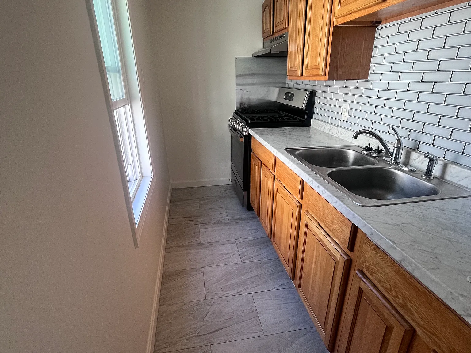 72 Ruth St — Photo 1